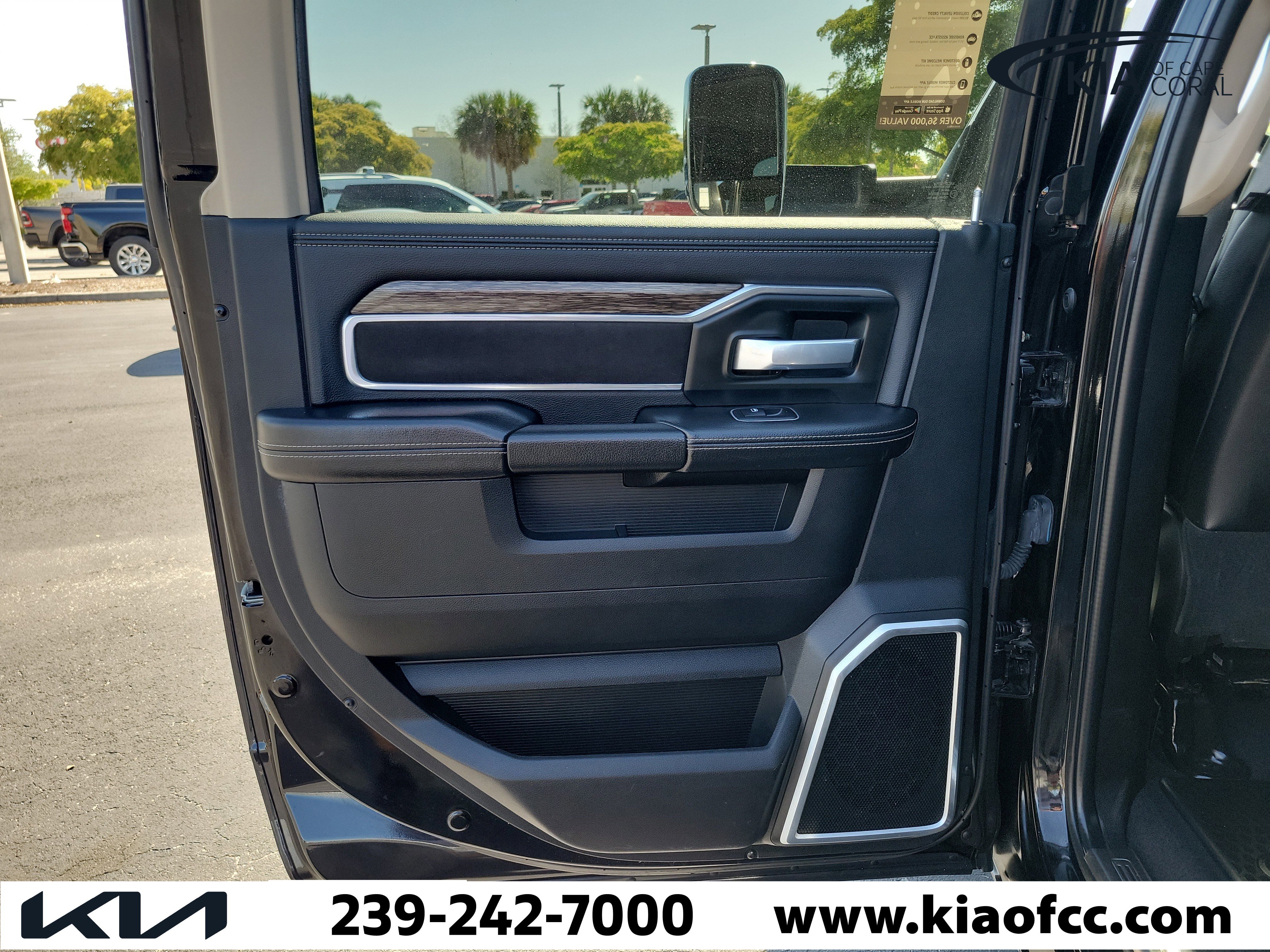 Used 2020 RAM 3500 Laramie AWD/4WD image 16