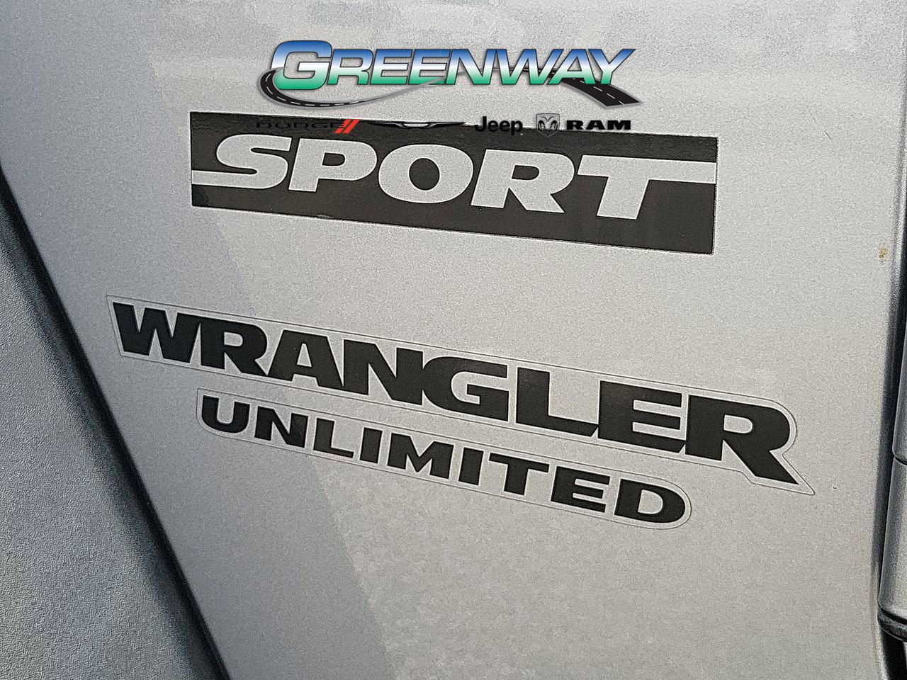 Used 2017 Jeep Wrangler Unlimited Sport w/ Connectivity Group AWD/4WD image 9