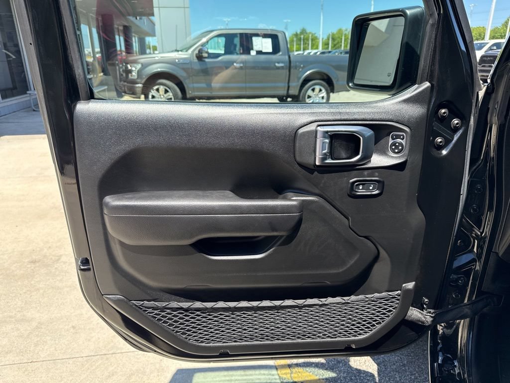 Used 2024 Jeep Gladiator Sport AWD/4WD image 25
