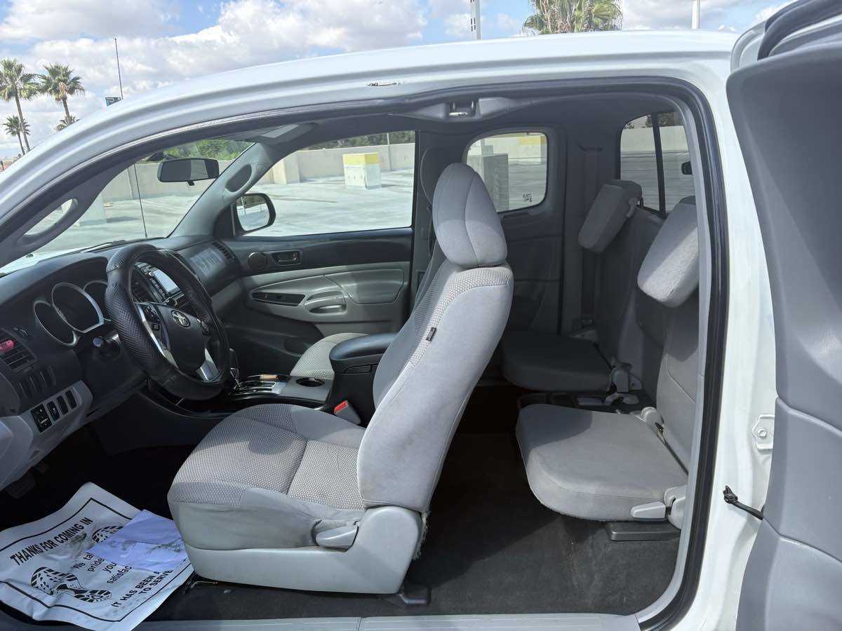 Used 2015 Toyota Tacoma 2WD Access Cab image 13