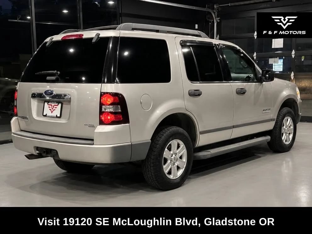 Used 2006 Ford Explorer XLS AWD/4WD image 4