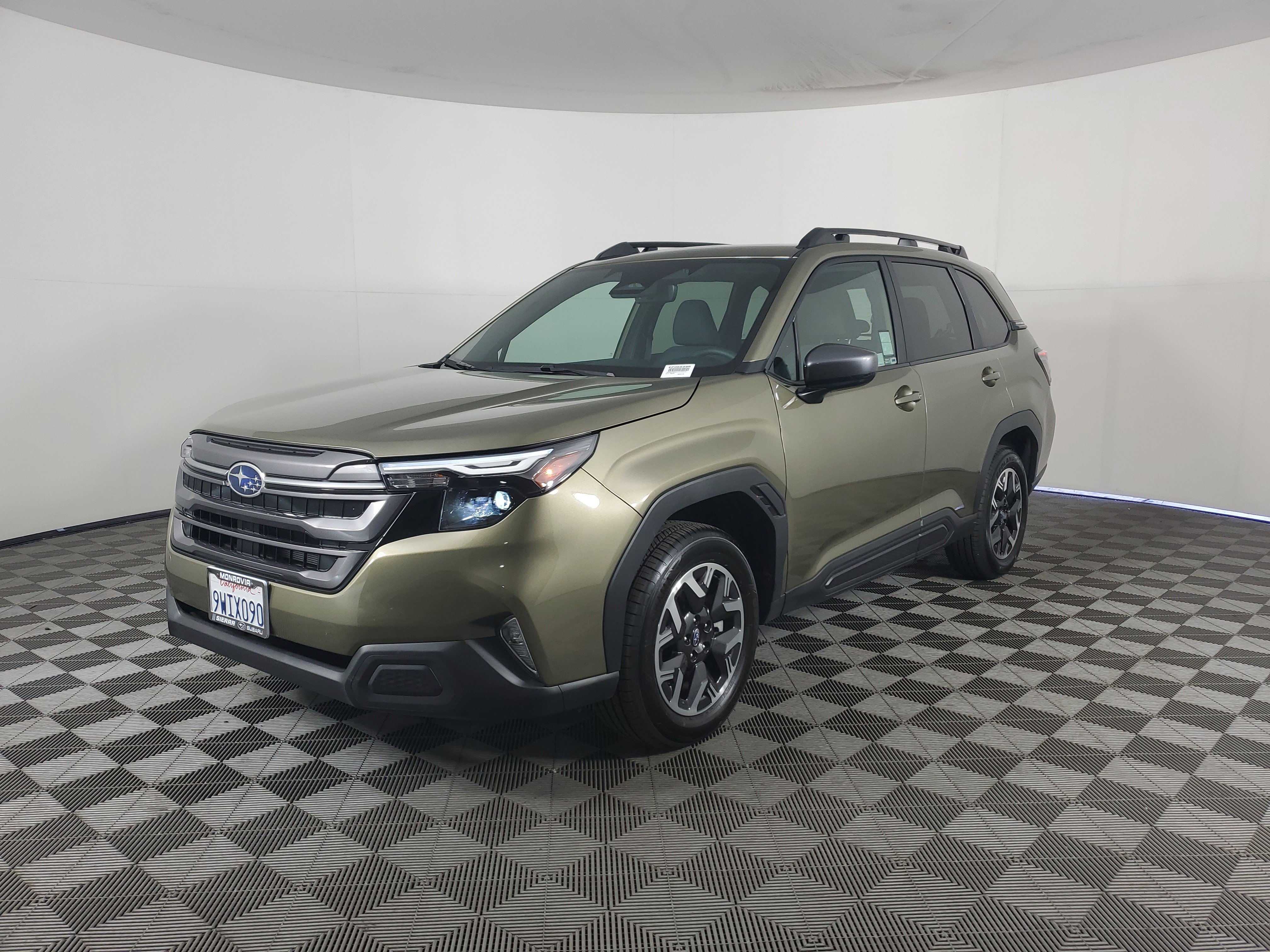 Used 2026 Subaru Forester Premium image 8