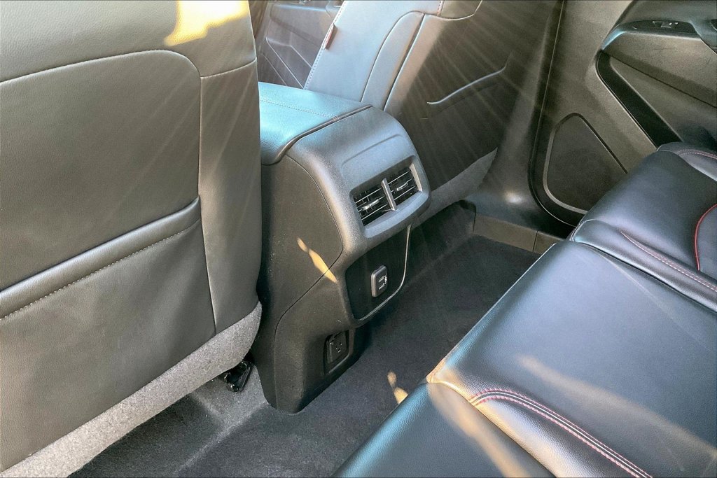 Used 2022 Chevrolet Equinox RS w/ RS Leather Package AWD/4WD image 21