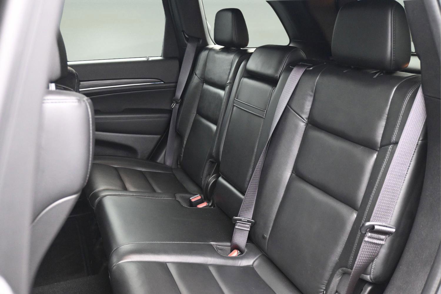 Used 2022 Jeep Grand Cherokee Limited AWD/4WD image 15