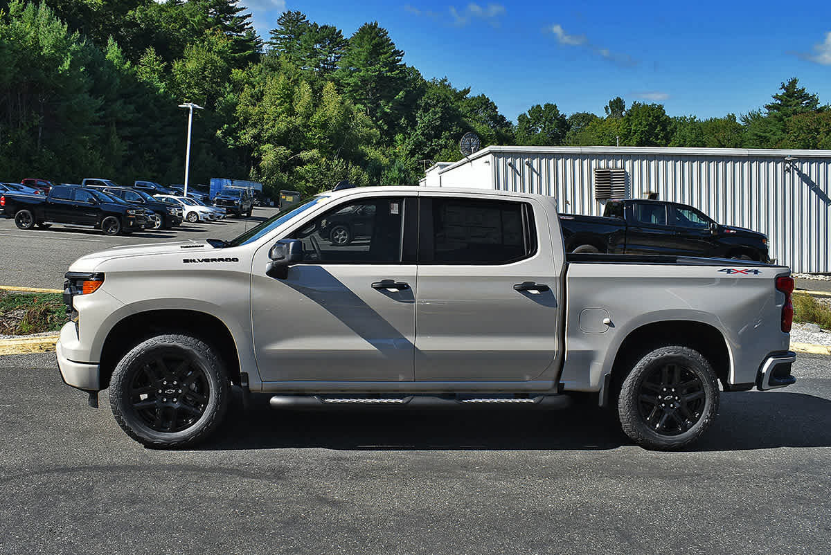 New 2026 Chevrolet Silverado 1500 Custom w/ Turbomax Blackout Package AWD/4WD image 4