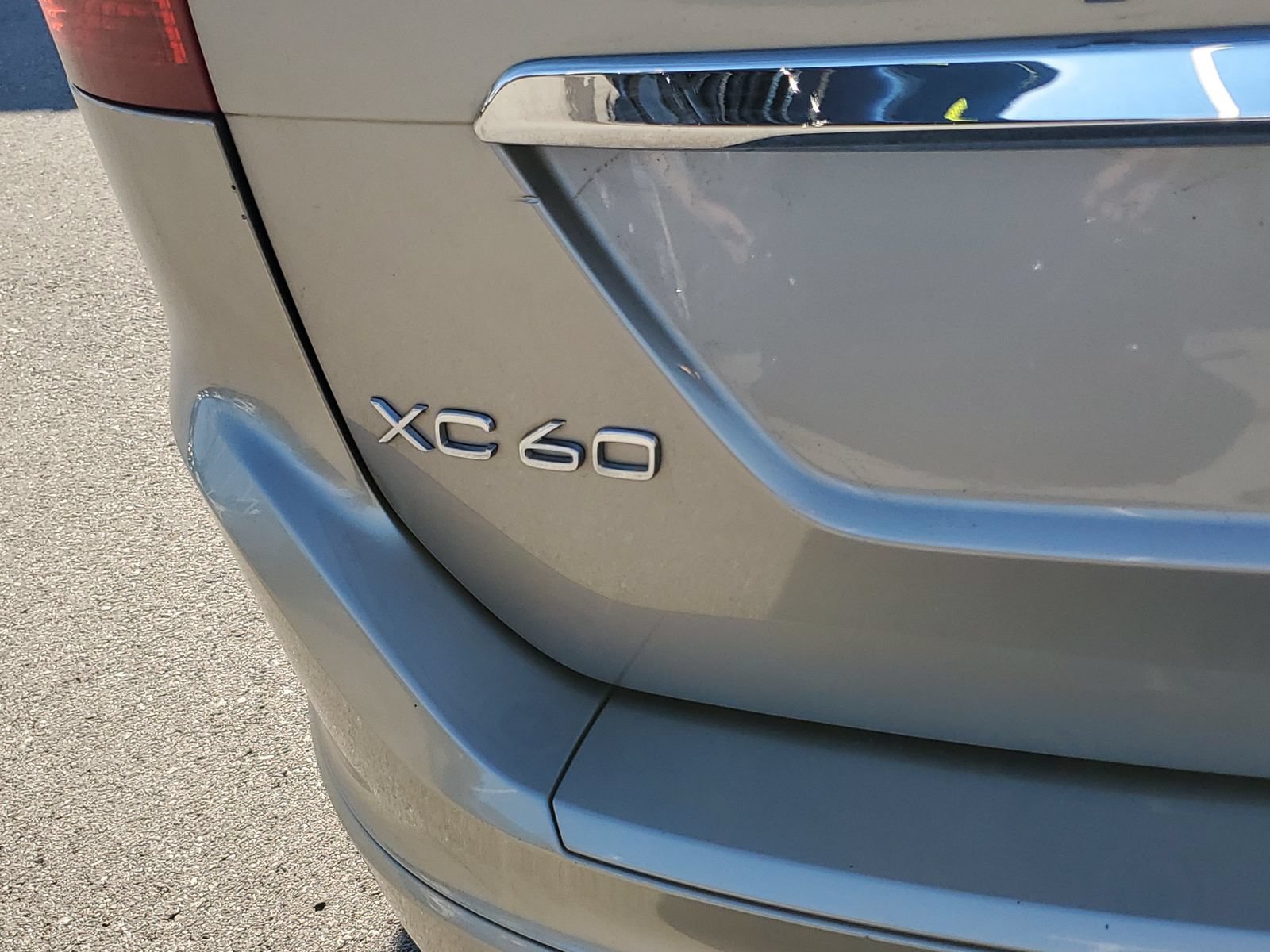 Used 2016 Volvo XC60 T5 Platinum FWD image 7
