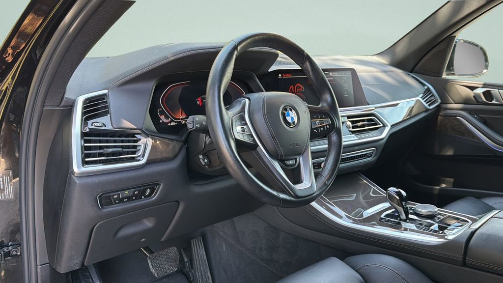Used 2022 BMW X5 xDrive40i w/ Premium Package image 12