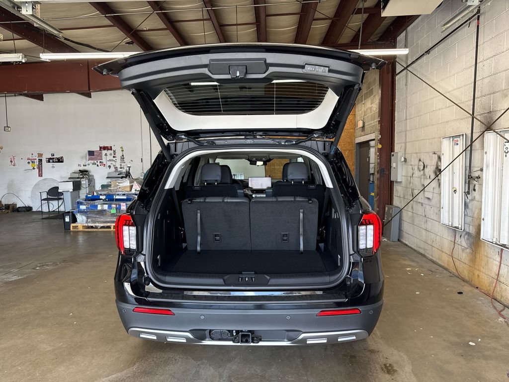 New 2026 Ford Explorer Active w/ Active Comfort Package AWD/4WD image 21