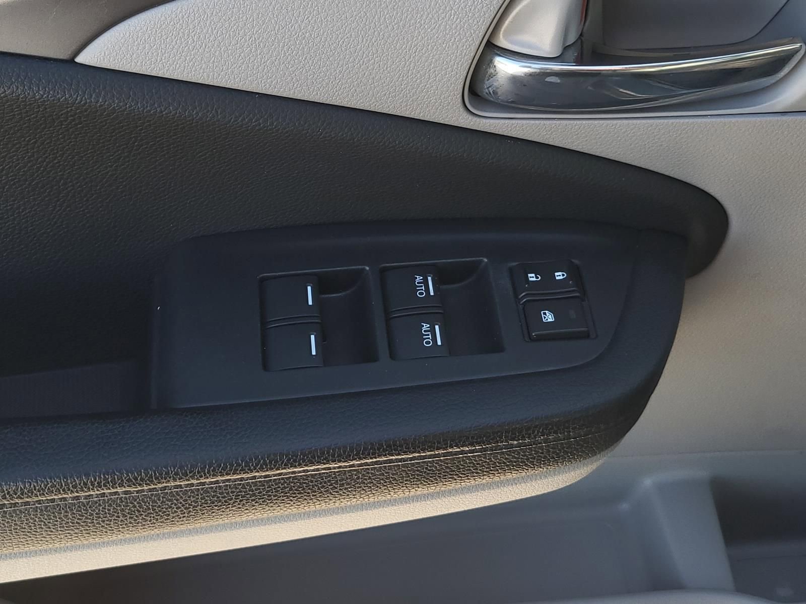 Used 2016 Honda Pilot EX-L image 16