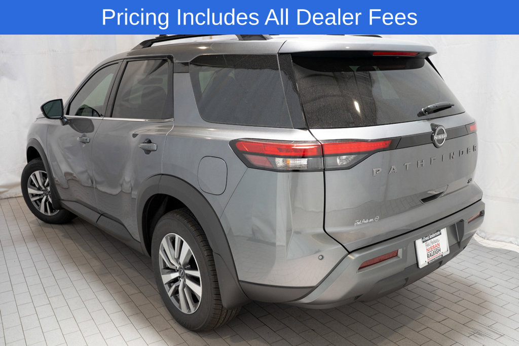 New 2026 Nissan Pathfinder SL FWD image 4