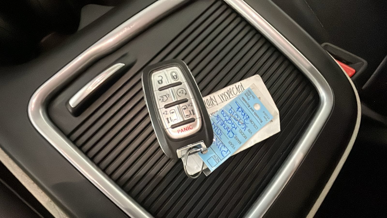 Used 2024 Chrysler Pacifica Limited FWD image 24