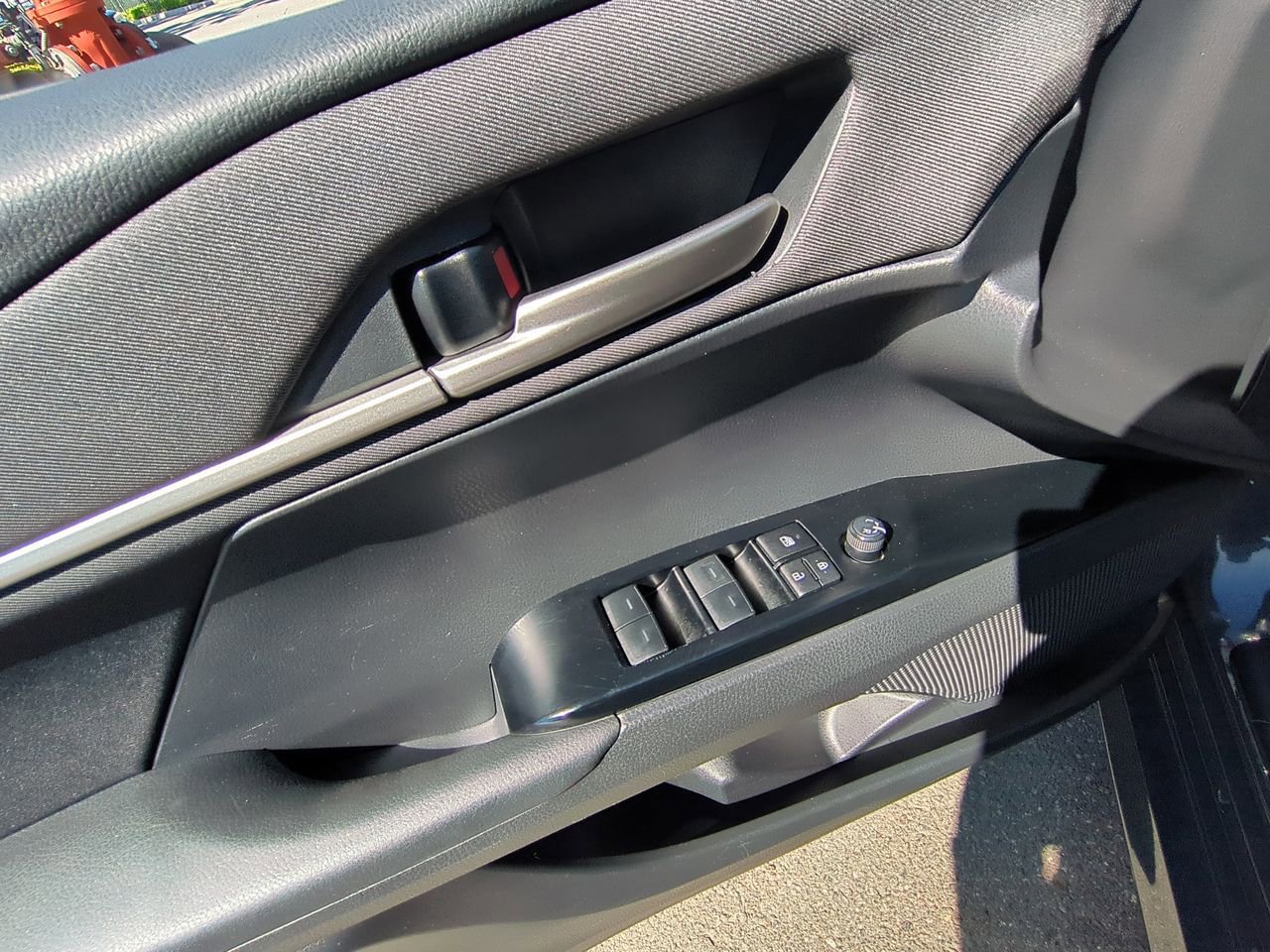 Used 2025 Toyota Camry LE image 22