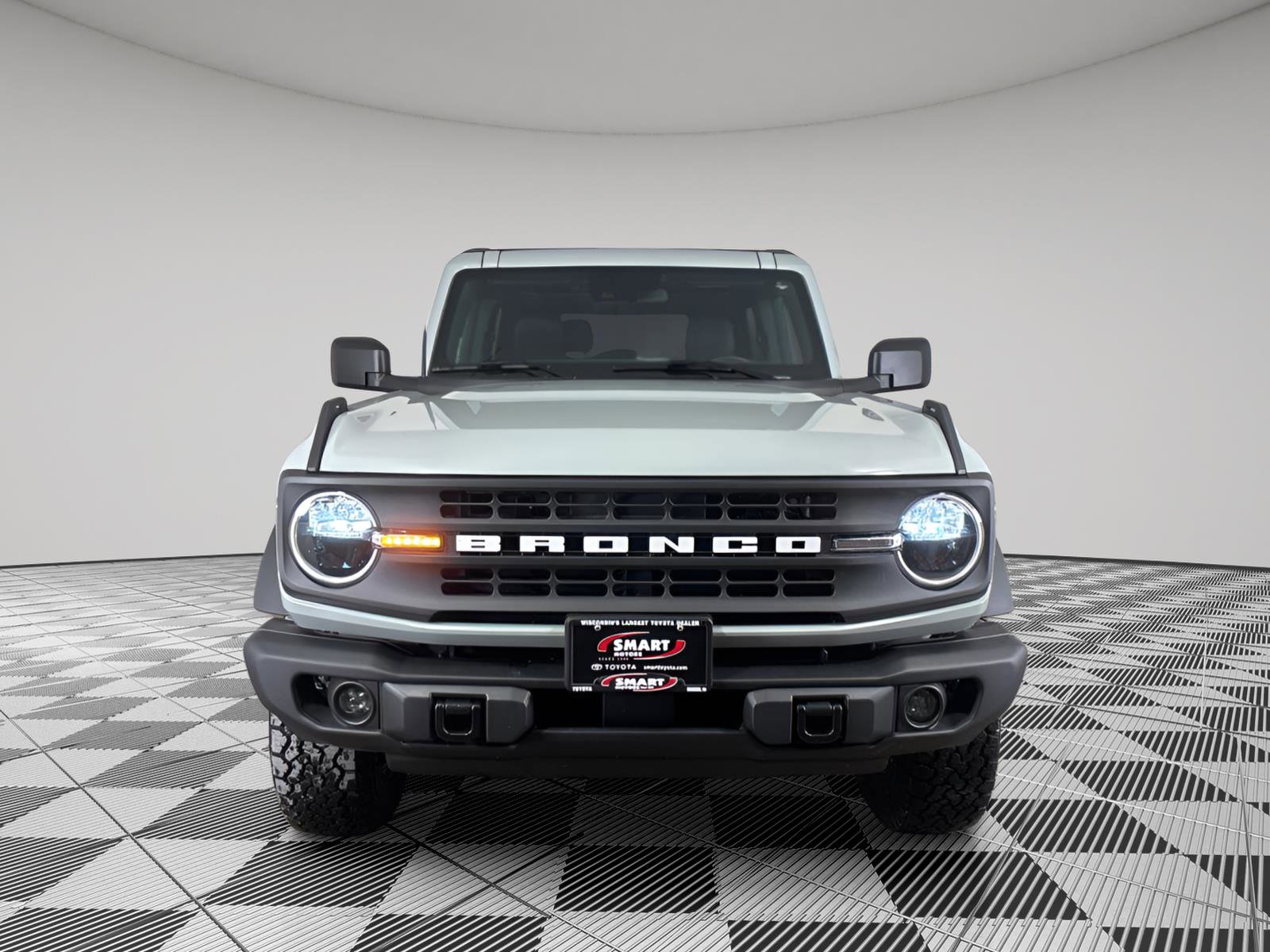 Used 2024 Ford Bronco Black Diamond image 8