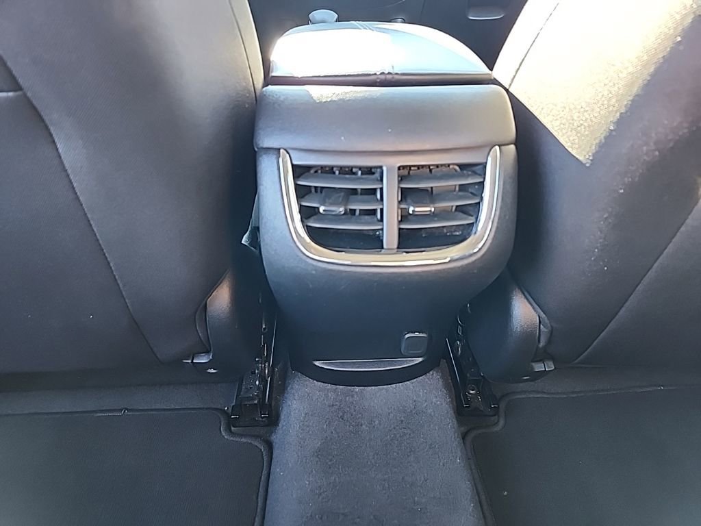 Used 2024 Chevrolet Malibu LT image 18