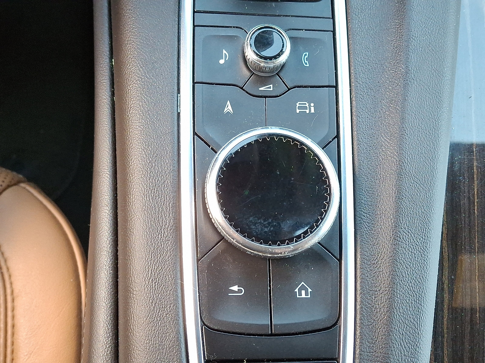 Used 2022 Cadillac Escalade ESV Sport w/ Touring Package AWD/4WD image 27