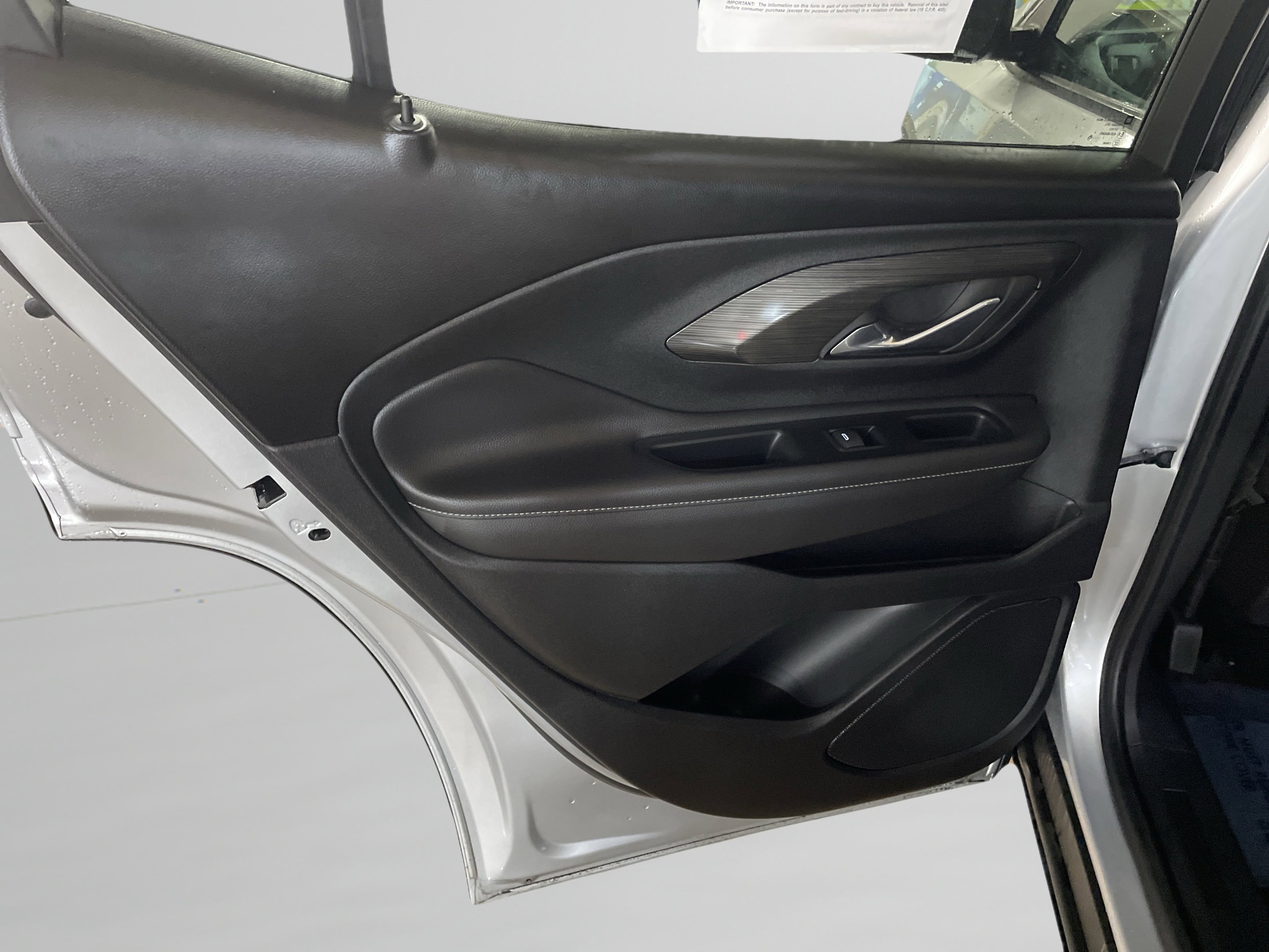 Used 2022 GMC Terrain SLE w/ Driver Convenience Package image 10