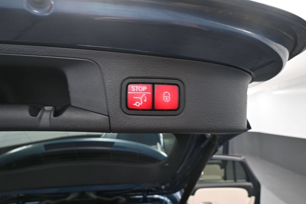 Used 2022 Mercedes-Benz GLA 250 w/ Premium Package Lite image 31
