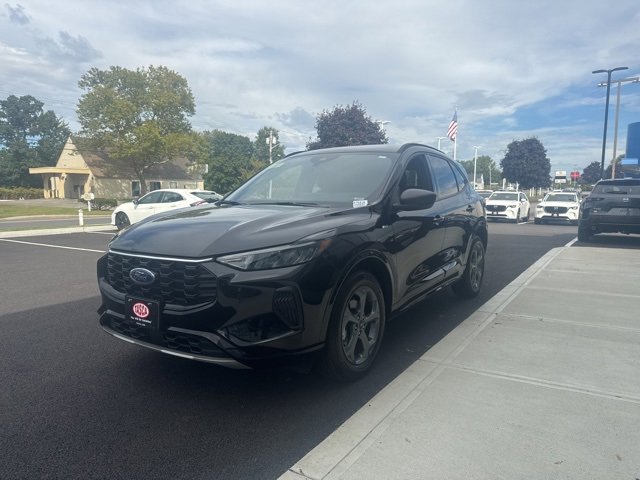 Used 2023 Ford Escape ST-Line w/ Tech Pack #1 image 7