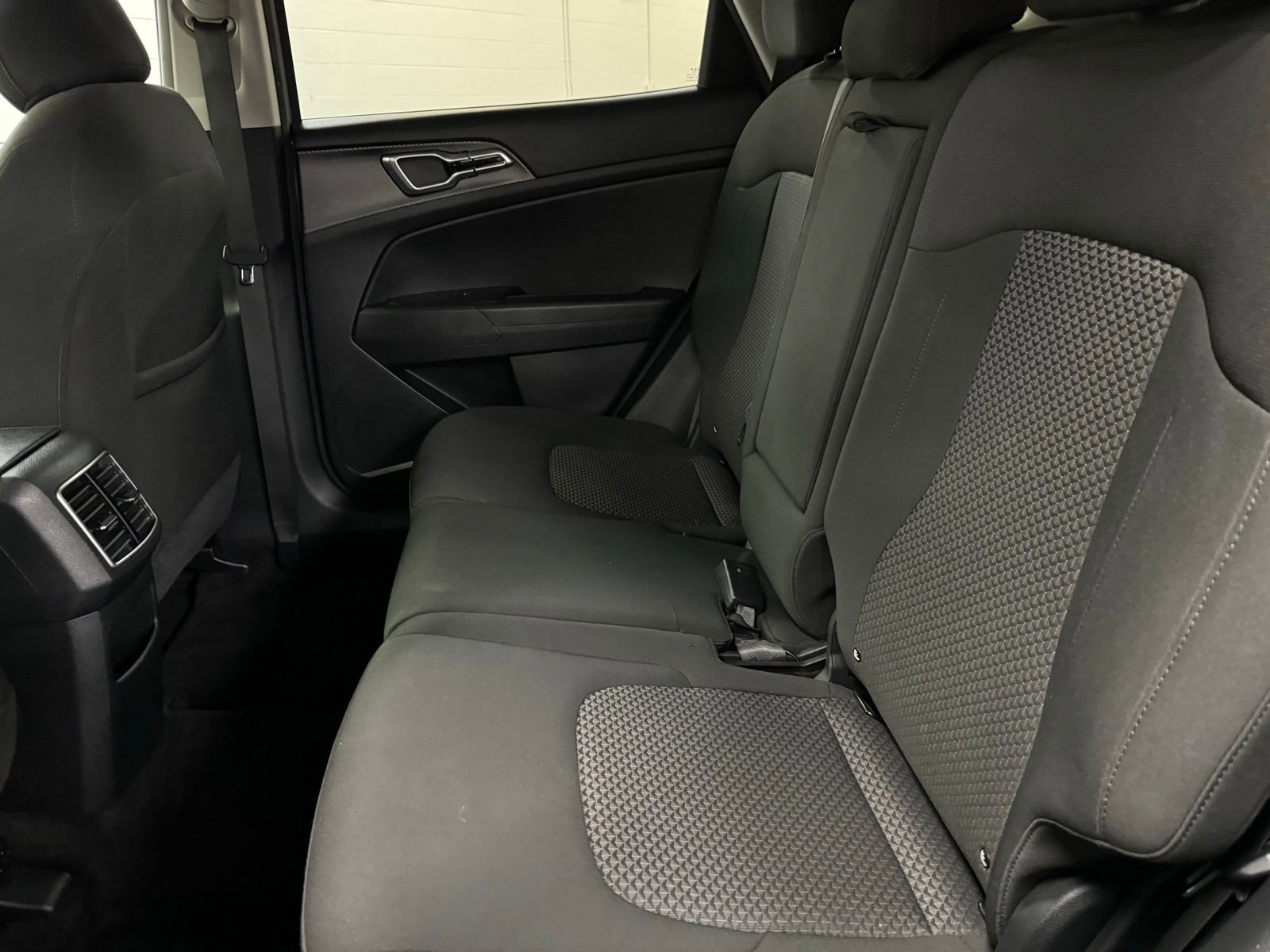 Used 2024 Kia Sportage LX image 11