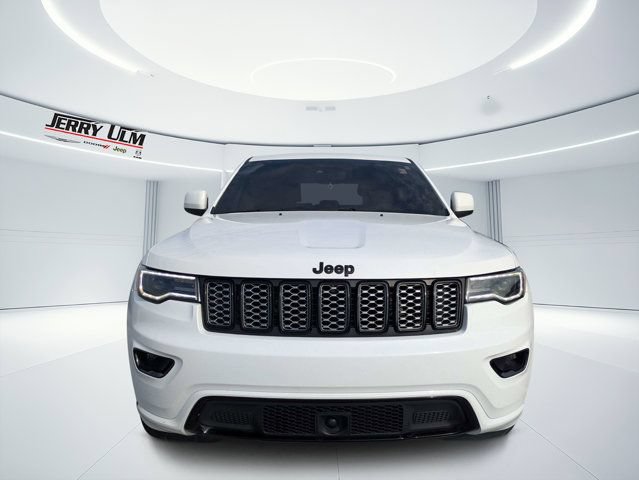 Used 2022 Jeep Grand Cherokee Laredo X RWD image 8