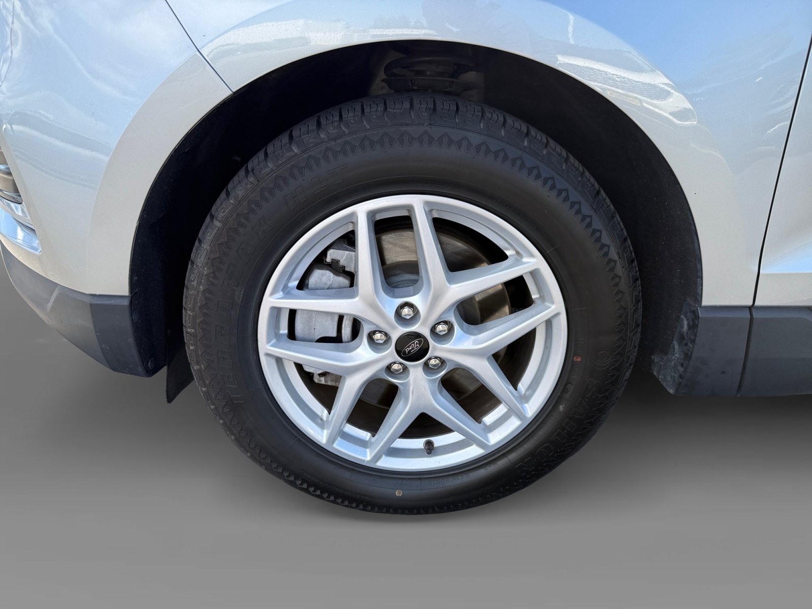 Certified 2024 Ford Edge SEL AWD/4WD image 9
