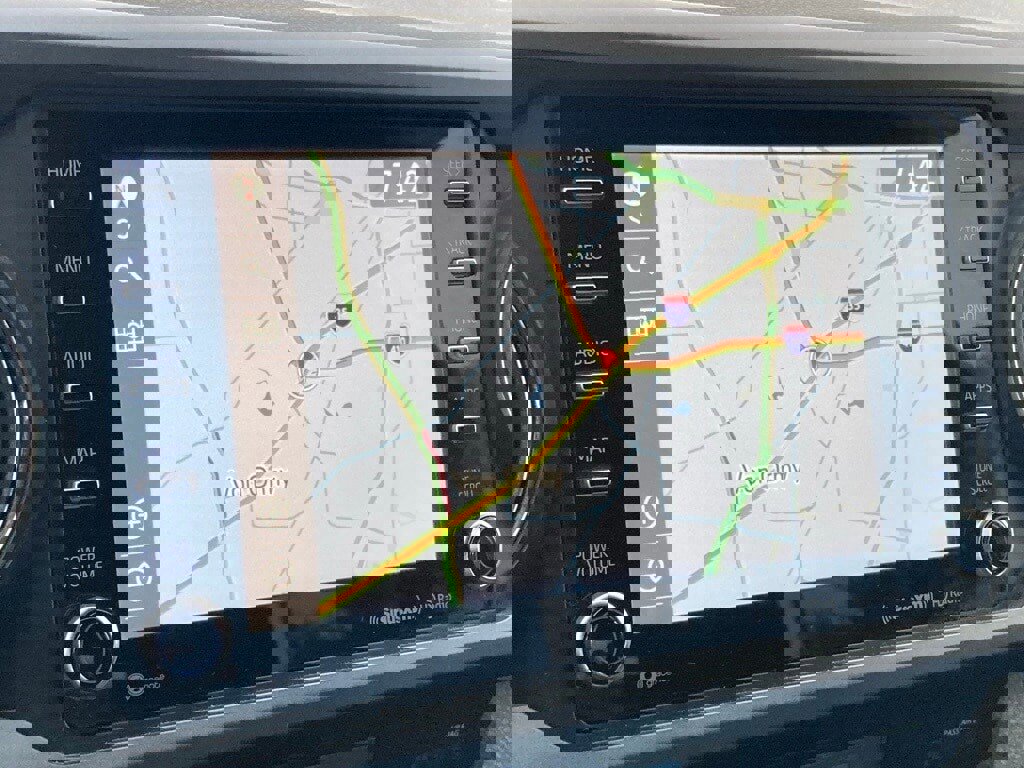 Used 2022 Toyota Tacoma TRD Sport w/ Technology Package image 18