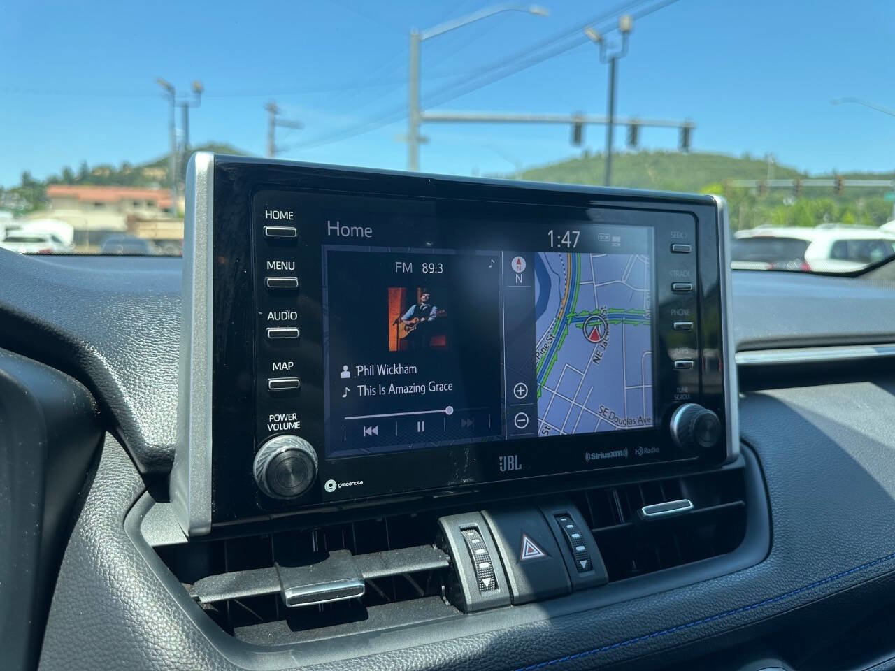 Used 2019 Toyota RAV4 XSE image 11