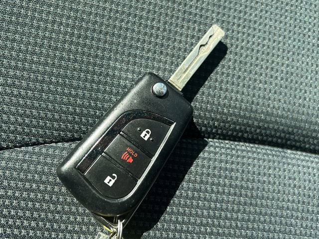 Used 2022 Toyota RAV4 LE image 25