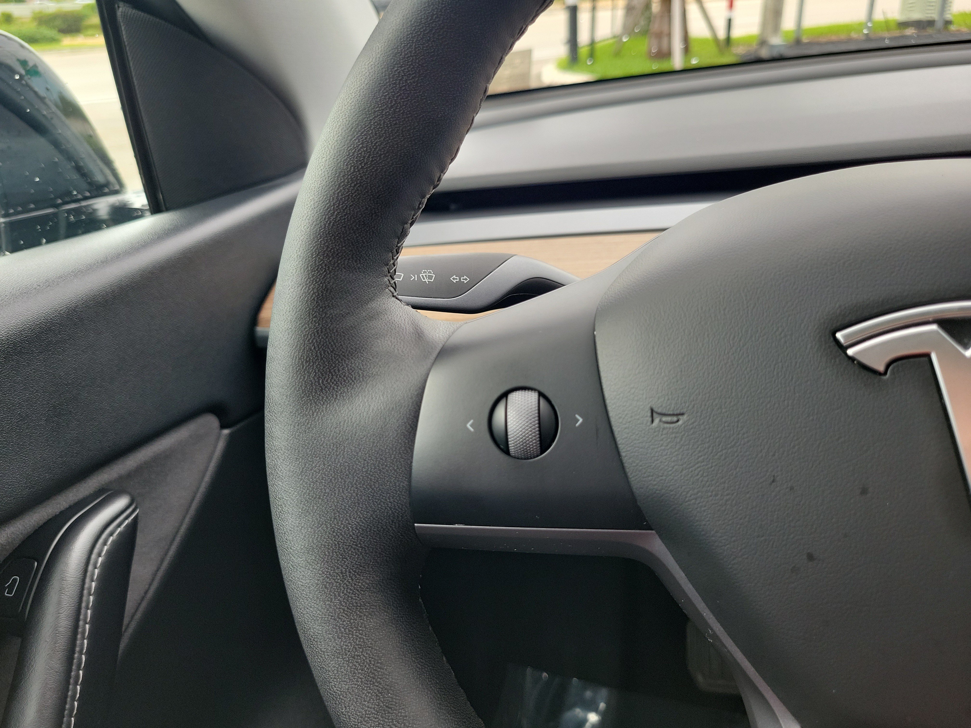 Used 2021 Tesla Model Y Long Range AWD/4WD image 20