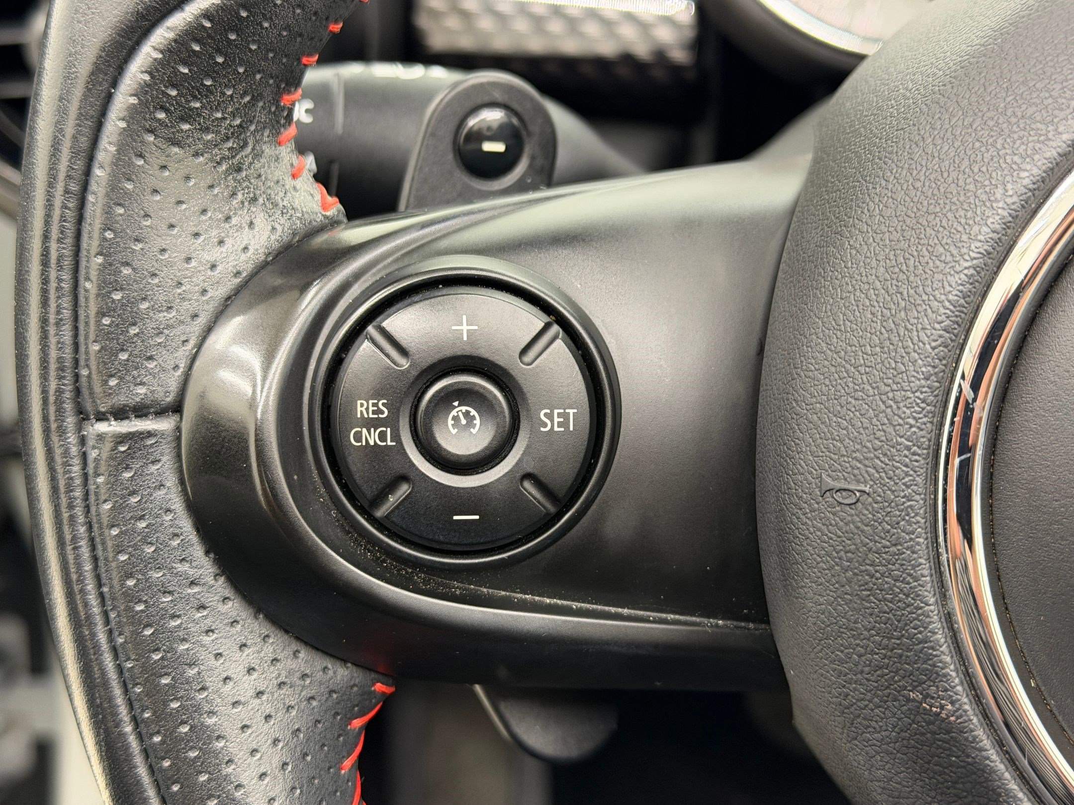 Used 2021 MINI Cooper S image 14