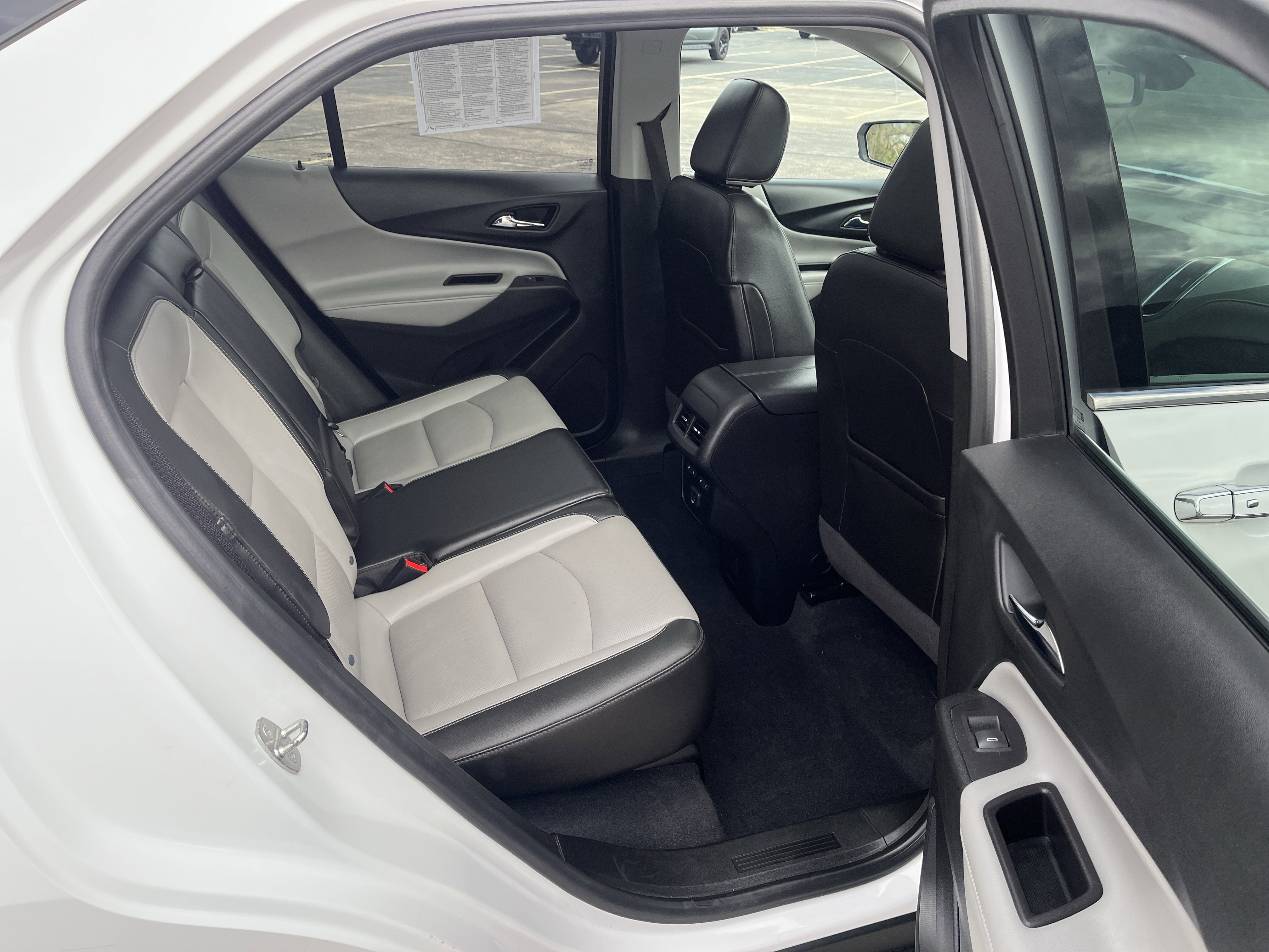 Used 2020 Chevrolet Equinox Premier AWD/4WD image 15