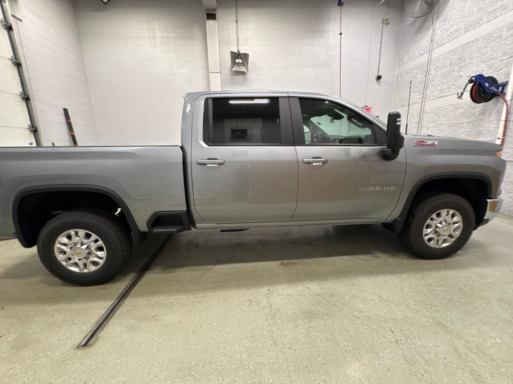 New 2026 Chevrolet Silverado 2500 LT AWD/4WD image 3
