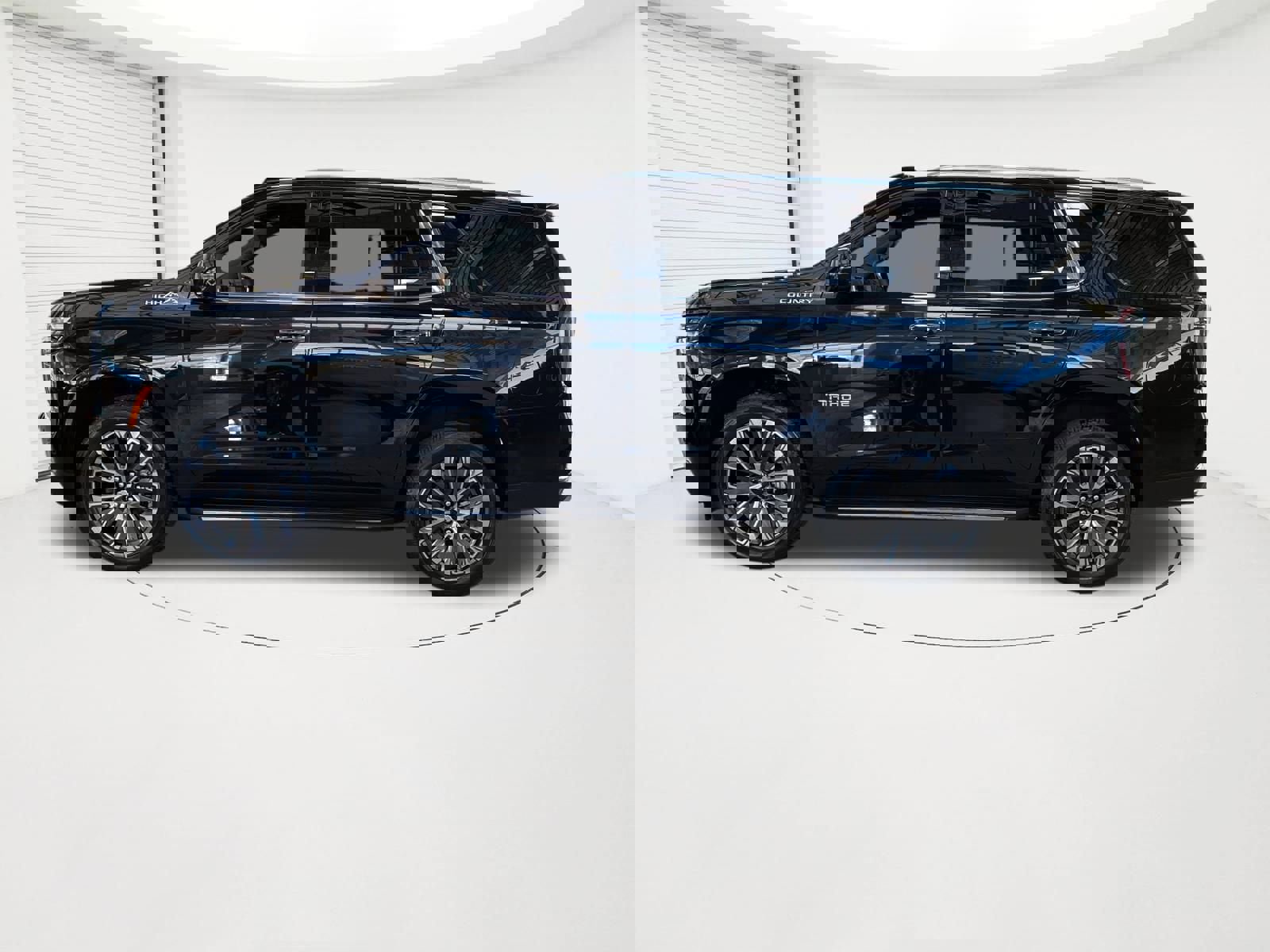 New 2026 Chevrolet Tahoe High Country w/ Sun And Tow Package image 2