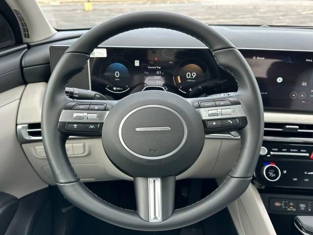 New 2025 Hyundai Tucson SEL image 11