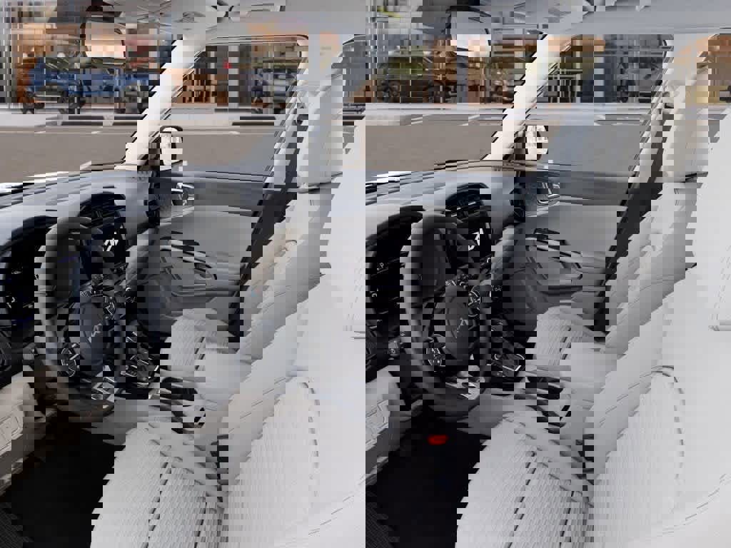 Certified 2025 Kia Soul EX image 17