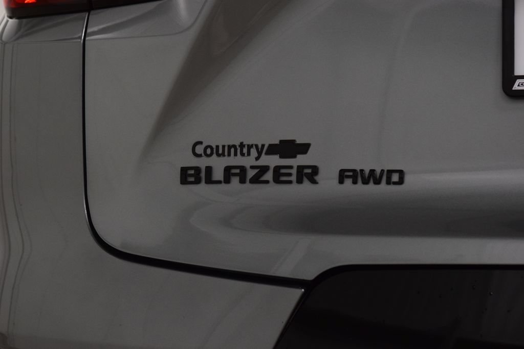 Used 2024 Chevrolet Blazer RS w/ Enhanced Convenience Package AWD/4WD image 23
