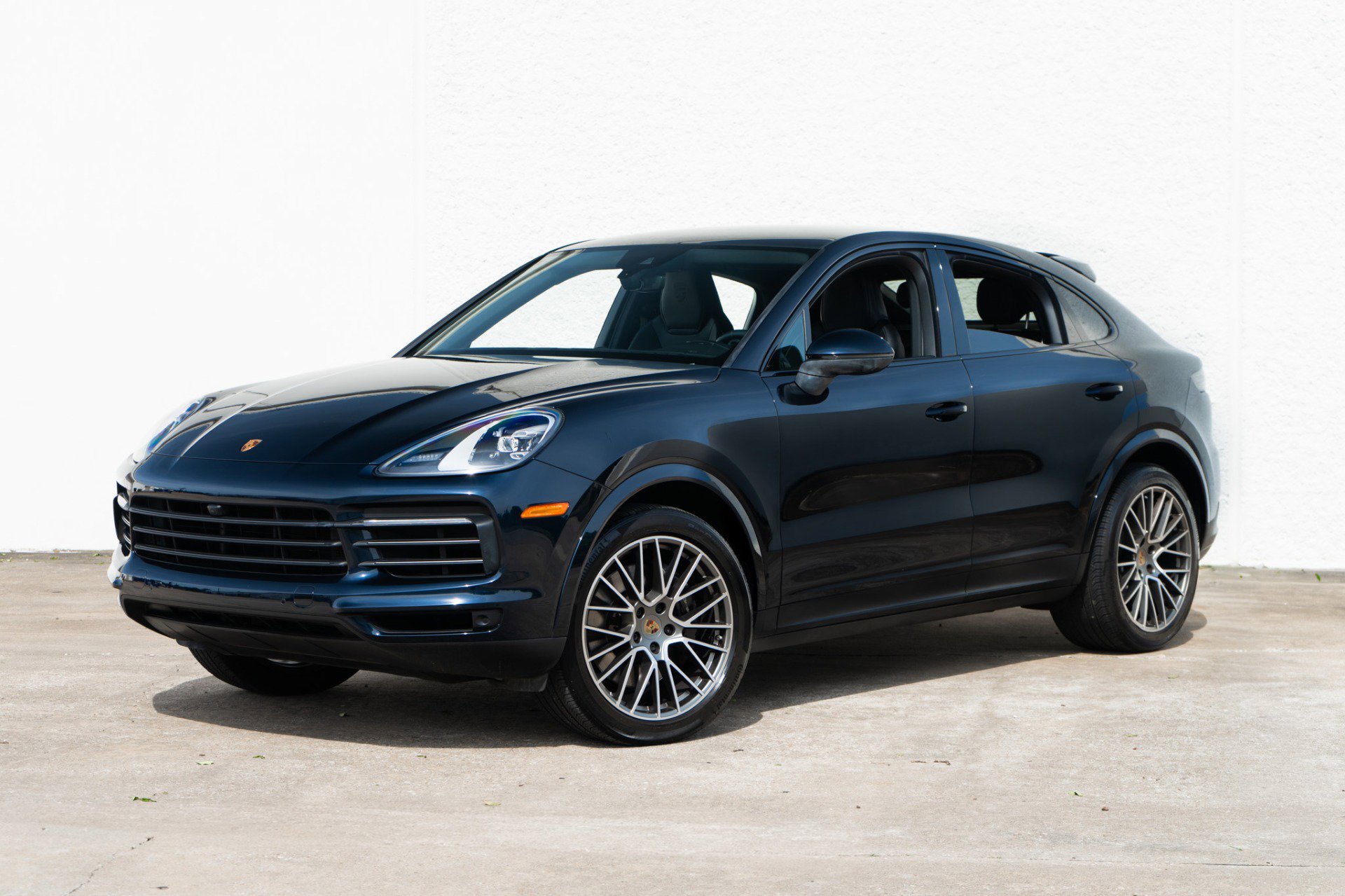 Used 2023 Porsche Cayenne Platinum Edition