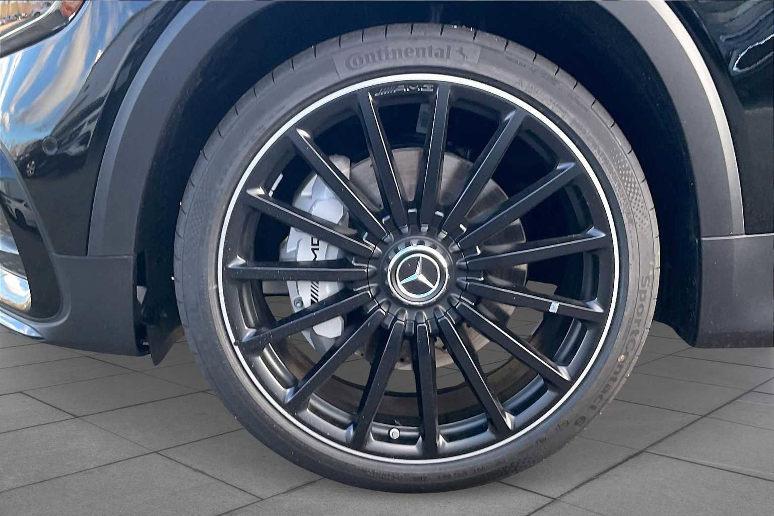 New 2025 Mercedes-Benz GLB 35 AMG 4MATIC image 16