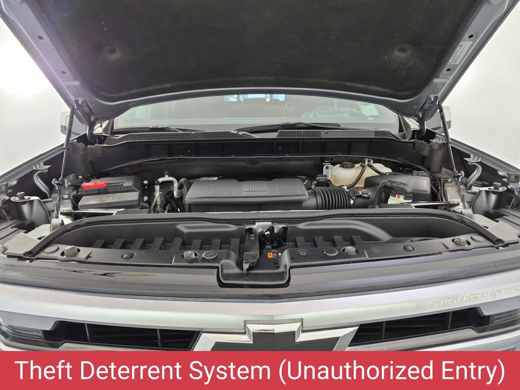 Used 2025 Chevrolet Silverado 1500 High Country AWD/4WD image 41