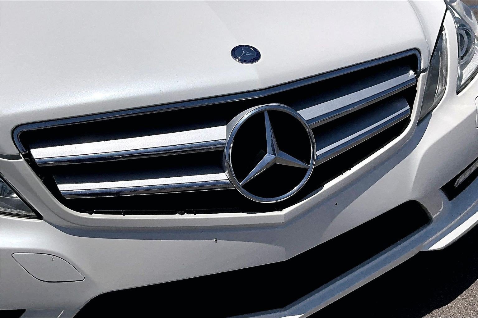 Used 2010 Mercedes-Benz E 550 Coupe w/ Premium 2 Pkg image 27