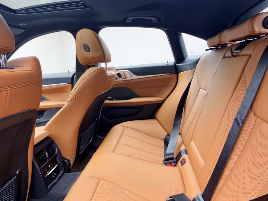 Used 2023 BMW i4 eDrive35 w/ Premium Package RWD image 24