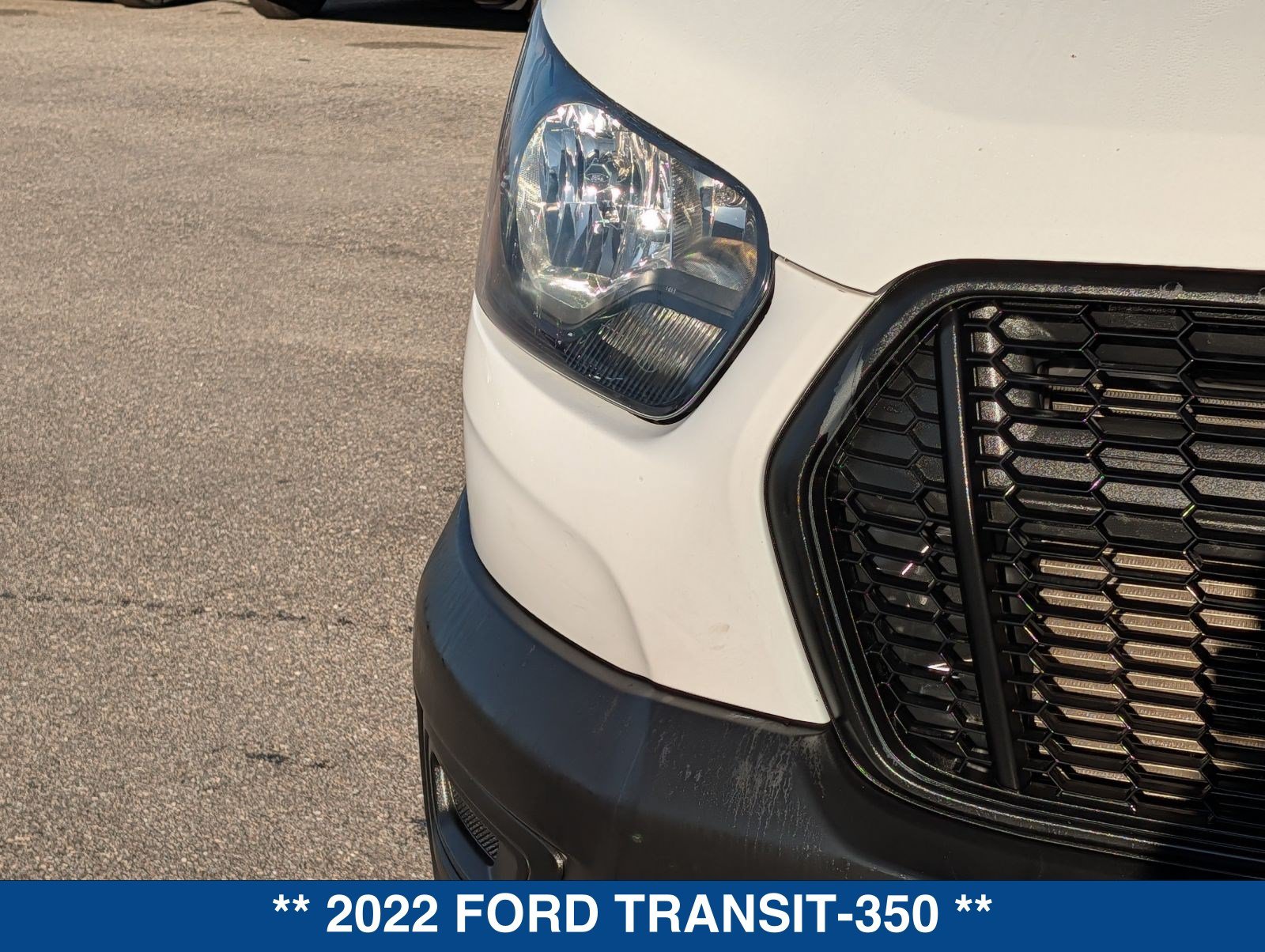 Used 2022 Ford Transit 350 DRW RWD image 9