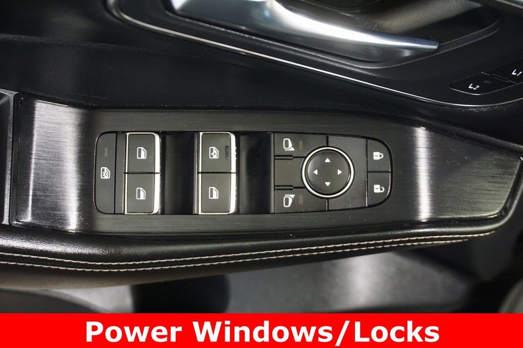 Used 2021 Nissan Rogue Platinum image 6