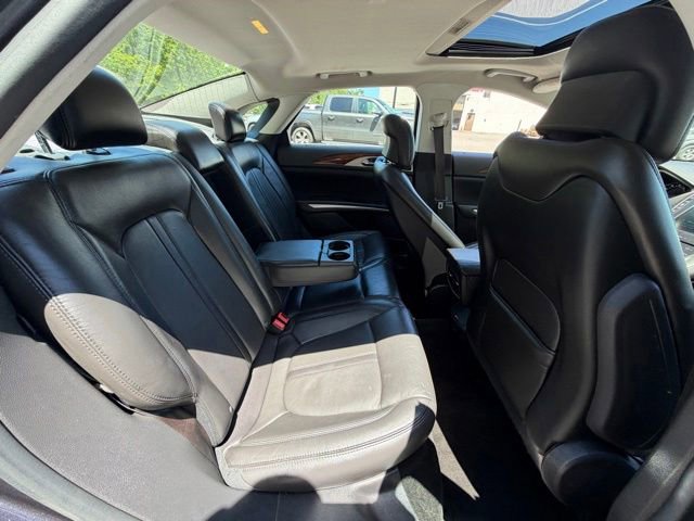 Used 2013 Lincoln MKZ FWD image 31