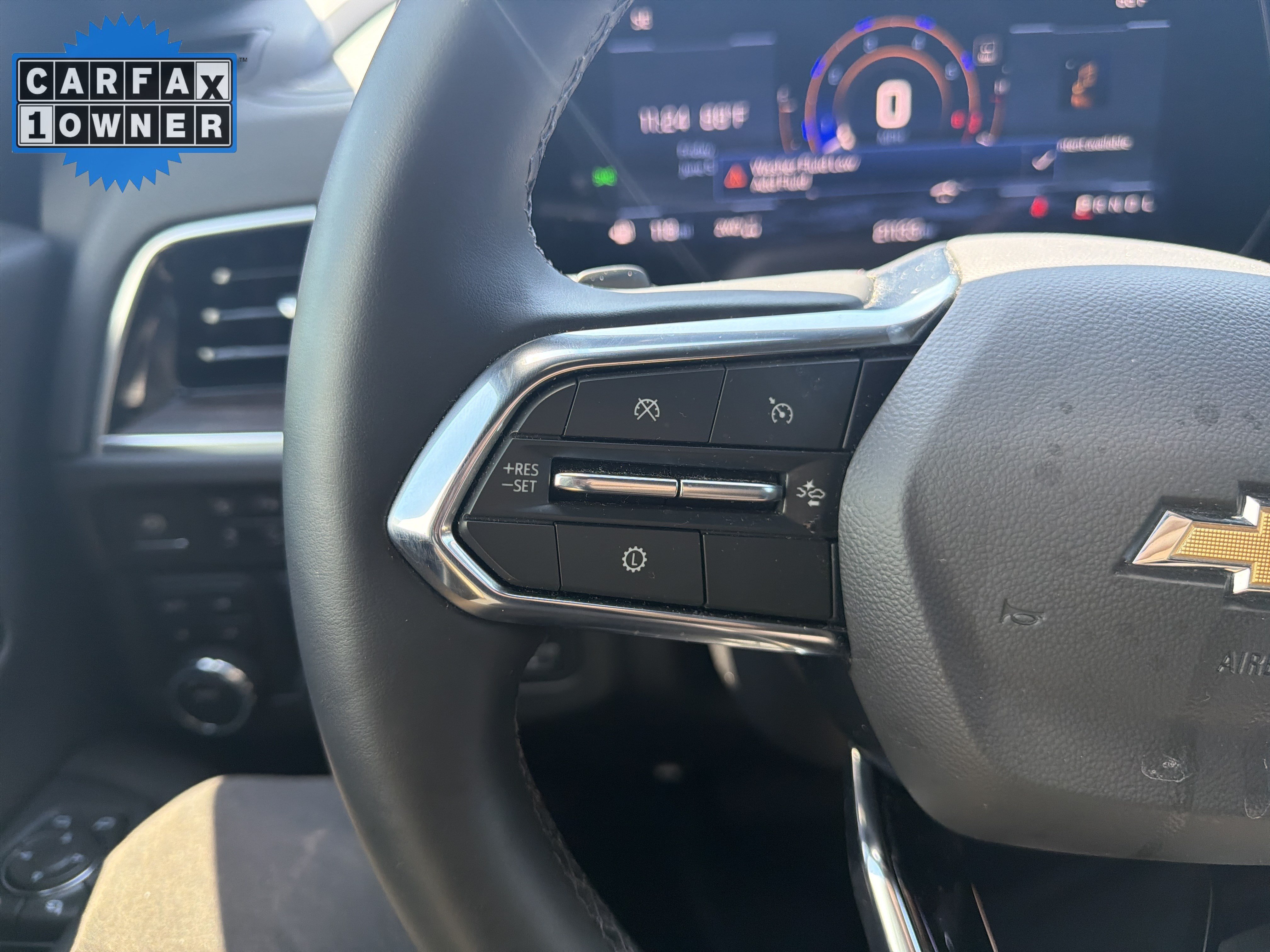Used 2025 Chevrolet Suburban Premier AWD/4WD image 19