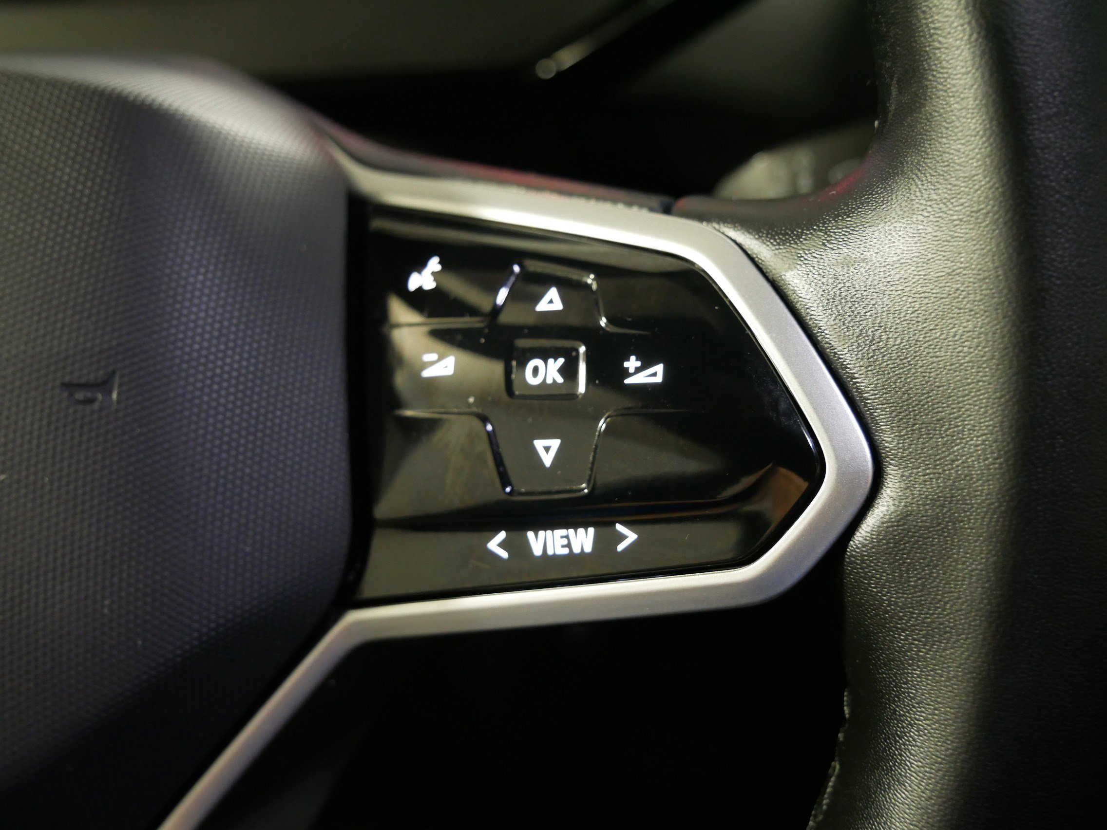 Used 2023 Volkswagen ID.4 Pro S image 28