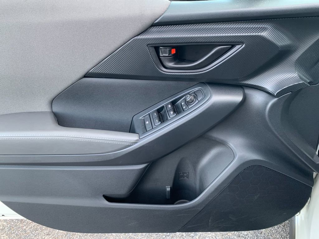 Used 2024 Subaru Crosstrek 2.0i Premium image 12