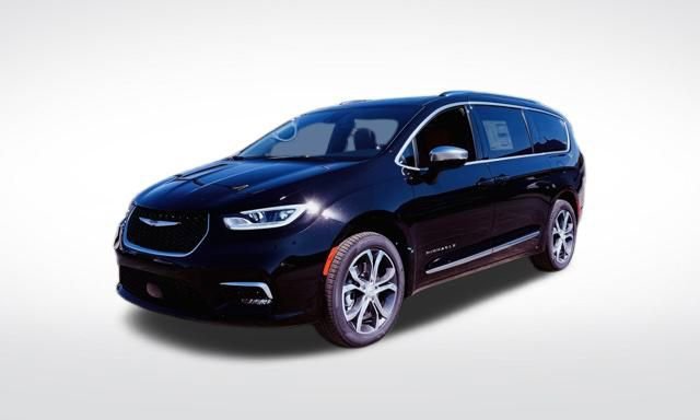 New 2026 Chrysler Pacifica Pinnacle image 2