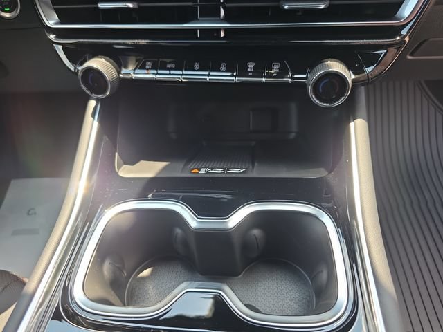 New 2026 Chevrolet Traverse Z71 w/ Enhanced Driving Package AWD/4WD image 19