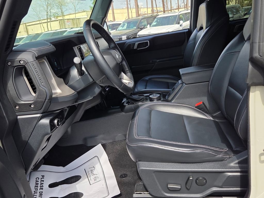 Used 2025 Ford Bronco Outer Banks image 5